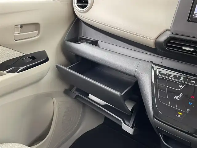 日産 デイズ X 大分県 2024(令6)年 3万km フローズンバニラパール 社外SDナビ/（フルセグ/CD/DVD/Bluetooth）/衝突軽減ブレーキ/レーンアラート/オートハイビーム/アラウンドビューモニター/前後ドライブレコーダー/オートエアコン/ステアリングスイッチ/スペアキー/スマートキープッシュスタート/純正アルミホイール