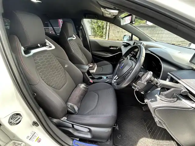トヨタ カローラ スポーツ G Z 埼玉県 2018(平30)年 4万km ホワイトパールクリスタルシャイン 社外ディスプレイオーディオ（FM/AM/BT/CD）/バックカメラ/アダプティブクルーズコントロール/ETC/社外15インチアルミホイール/純正18インチアルミホイール車載/レーンキープアシスト/パドルシフト/ドラレコ/オートライト/ステアリングスイッチ/プッシュスタート/純正フロアマット/トノカバー/純正ドアバイザー/ヘッドアップディスプレイ/電子パーキングブレーキ/ブレーキホールド/横滑り防止システム/アイドリングストップ/スマートキー/スペアキー1本/保証書/取扱説明書/ナビ取説