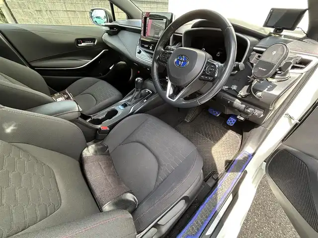 トヨタ カローラ スポーツ G Z 埼玉県 2018(平30)年 4万km ホワイトパールクリスタルシャイン 社外ディスプレイオーディオ（FM/AM/BT/CD）/バックカメラ/アダプティブクルーズコントロール/ETC/社外15インチアルミホイール/純正18インチアルミホイール車載/レーンキープアシスト/パドルシフト/ドラレコ/オートライト/ステアリングスイッチ/プッシュスタート/純正フロアマット/トノカバー/純正ドアバイザー/ヘッドアップディスプレイ/電子パーキングブレーキ/ブレーキホールド/横滑り防止システム/アイドリングストップ/スマートキー/スペアキー1本/保証書/取扱説明書/ナビ取説
