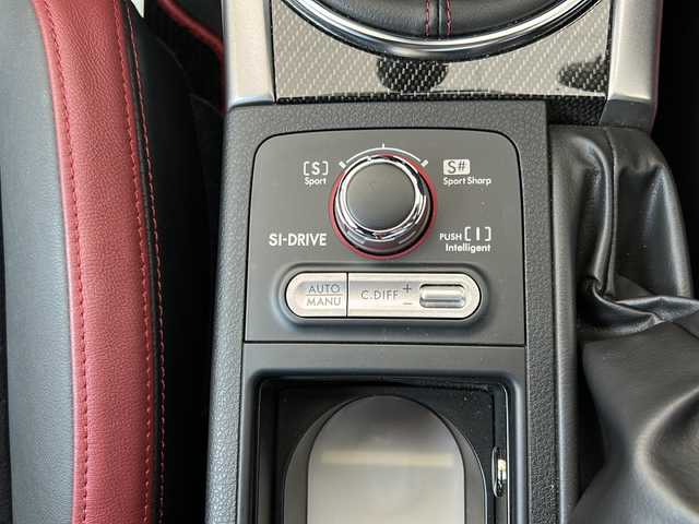 スバル ＷＲＸ ＳＴＩ STI 神奈川県 2014(平26)年 7.4万km ダークグレーメタリック 4WD/6速MT/純正ディーラーナビ(CD/DVD/SD/USB/フルセグTV)/バックカメラ/プッシュスタート/STIシート/STI18インチアルミ/ハーフレザーシート/D席パワーシート/ETC/横滑り防止装置/オートライト/フォグランプ/純正フロアマット/ドアバイザー/ステアリングスイッチ/電動格納ウィンカーミラー/ISOFIX/スペアキー×1/保証書/取扱説明書