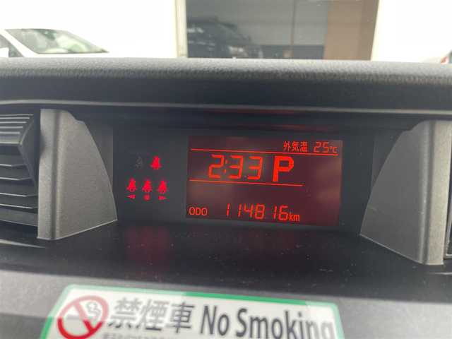 トヨタ ルーミー X 神奈川県 2021(令3)年 11.5万km パールホワイトⅢ (株)IDOMが運営する【じしゃロン相模原店】の自社ローン専用車両になります。こちらは現金またはオートローンご利用時の価格です。自社ローンご希望の方は別途その旨お申付け下さい/社外メモリナビ／Ｂｌｕｅｔｏｏｔｈ／ＵＳＢ／ＡＭＦＭ/バックカメラ/ＥＴＣ/片側パワースライドドア/衝突軽減ブレーキ/パーキングセンサー/スマートキー/オートライト/アイドリングストップ/フロアマット/純正ホイールキャップ