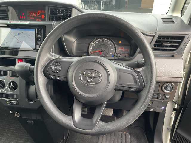 トヨタ ルーミー X 神奈川県 2021(令3)年 11.5万km パールホワイトⅢ (株)IDOMが運営する【じしゃロン相模原店】の自社ローン専用車両になります。こちらは現金またはオートローンご利用時の価格です。自社ローンご希望の方は別途その旨お申付け下さい/社外メモリナビ／Ｂｌｕｅｔｏｏｔｈ／ＵＳＢ／ＡＭＦＭ/バックカメラ/ＥＴＣ/片側パワースライドドア/衝突軽減ブレーキ/パーキングセンサー/スマートキー/オートライト/アイドリングストップ/フロアマット/純正ホイールキャップ