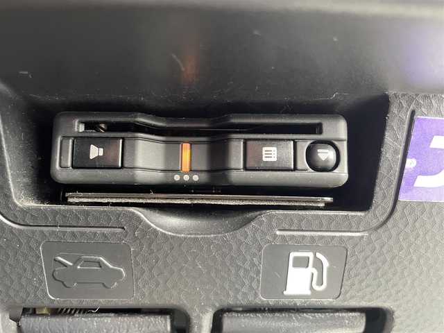 トヨタ ルーミー X 神奈川県 2021(令3)年 11.5万km パールホワイトⅢ (株)IDOMが運営する【じしゃロン相模原店】の自社ローン専用車両になります。こちらは現金またはオートローンご利用時の価格です。自社ローンご希望の方は別途その旨お申付け下さい/社外メモリナビ／Ｂｌｕｅｔｏｏｔｈ／ＵＳＢ／ＡＭＦＭ/バックカメラ/ＥＴＣ/片側パワースライドドア/衝突軽減ブレーキ/パーキングセンサー/スマートキー/オートライト/アイドリングストップ/フロアマット/純正ホイールキャップ