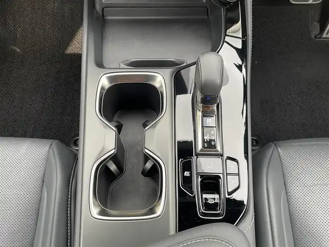 レクサス ＮＸ 350h Fスポーツ 福岡県 2022(令4)年 1.5万km ホワイトノーヴァガラスフレーク 純正14インチナビ/（Bluetooth対応/フルセグTV/AM/FM）/サンルーフ/デジタルインナーイラー/ヘッドアップディスプレイ/ブラインドスポットモニター/レーダークルーズコントロール/パドルシフト/ARTISAN製エアロ（フロント・サイド・リア）/ルーフレール/360度カメラ/バックカメラ/前席パワーシート（運転席メモリ付き）/前席シートヒーター/前席エアーシート/ステアリングヒーター/パワーバックドア/ビルトインETC/三眼フルLEDヘッドライト/クリアランスソナー/純正フロアマット/ARTISAN製アルミホイール（22インチ）/プッシュスタート/パーキングサポートブレーキ/本革シート/取扱説明書/スペアキー/スマートキー