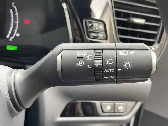 レクサス ＮＸ 350h Fスポーツ 福岡県 2022(令4)年 1.5万km ホワイトノーヴァガラスフレーク 純正14インチナビ/（Bluetooth対応/フルセグTV/AM/FM）/サンルーフ/デジタルインナーイラー/ヘッドアップディスプレイ/ブラインドスポットモニター/レーダークルーズコントロール/パドルシフト/ARTISAN製エアロ（フロント・サイド・リア）/ルーフレール/360度カメラ/バックカメラ/前席パワーシート（運転席メモリ付き）/前席シートヒーター/前席エアーシート/ステアリングヒーター/パワーバックドア/ビルトインETC/三眼フルLEDヘッドライト/クリアランスソナー/純正フロアマット/ARTISAN製アルミホイール（22インチ）/プッシュスタート/パーキングサポートブレーキ/本革シート/取扱説明書/スペアキー/スマートキー