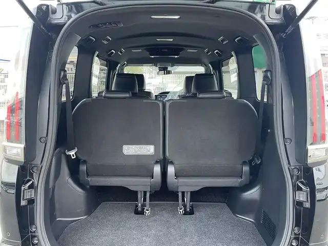 トヨタ ノア Si ダブルバイビーⅡ 福岡県 2019(令1)年 4.6万km ブラック 純正10型SDナビ(フルセグTV/CD/DVD/BT)/バックカメラ/トヨタセーフティー/後席フリップダウンモニター/コーナーセンサー/両側パワスラ/クルコン/ドラレコ/ETC/純正LEDヘッドライト/純正16インチアルミホイール/プッシュスタート/スマートキー