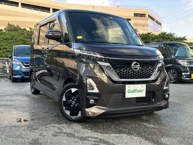 日産 ルークス ハイウェイスター X 沖縄県 2020(令2)年 5.7万km アッシュブラウンM 純正ナビ/（ＡＭ／ＦＭ／ＣＤ／ＤＶＤ／ＢＴ）/フルセグTV/全方位カメラ/バックカメラ　/前後ドラレコ　/衝突軽減装置/ハイビームアシスト　/後席エアコン　/片側パワースライドドア　/ビルトインＥＴＣ　/オートライト/オートエアコン/スマートキー/プッシュスタート/純正フロアマット