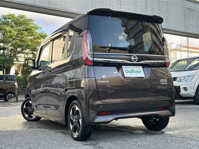 日産 ルークス ハイウェイスター X 沖縄県 2020(令2)年 5.7万km アッシュブラウンM 純正ナビ/（ＡＭ／ＦＭ／ＣＤ／ＤＶＤ／ＢＴ）/フルセグTV/全方位カメラ/バックカメラ　/前後ドラレコ　/衝突軽減装置/ハイビームアシスト　/後席エアコン　/片側パワースライドドア　/ビルトインＥＴＣ　/オートライト/オートエアコン/スマートキー/プッシュスタート/純正フロアマット