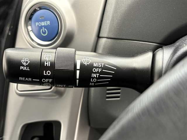 トヨタ プリウス α S ツーリングセレクション 茨城県 2012(平24)年 9.1万km ホワイトパールクリスタルシャイン 【(株)IDOMが運営する【じしゃロン水戸店】の自社ローン対象車両になります。こちらは現金ご利用時の価格です。自社ローンご希望の方は別途その旨お申付け下さい。】/純正ナビ/CD/AUX/フルセグTV/バックカメラ/ETC/ステアリングスイッチ/オートライト/LEDヘッドライト/ヘッドライトウォッシャー/純正アルミホイール/フロアマット/サイドバイザー/電動格納ミラー