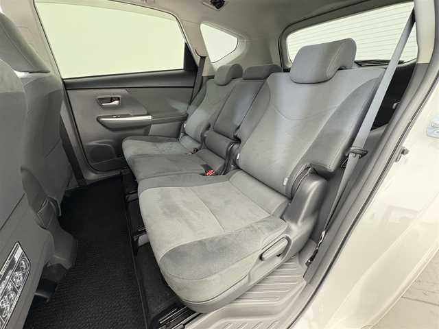 トヨタ プリウス α S ツーリングセレクション 茨城県 2012(平24)年 9.1万km ホワイトパールクリスタルシャイン 【(株)IDOMが運営する【じしゃロン水戸店】の自社ローン対象車両になります。こちらは現金ご利用時の価格です。自社ローンご希望の方は別途その旨お申付け下さい。】/純正ナビ/CD/AUX/フルセグTV/バックカメラ/ETC/ステアリングスイッチ/オートライト/LEDヘッドライト/ヘッドライトウォッシャー/純正アルミホイール/フロアマット/サイドバイザー/電動格納ミラー