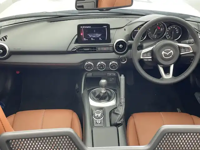 マツダ ロードスター ブラウン トップ 宮城県 2022(令4)年 0.1万km スノーフレイクホワイトパールマイカ 純正ナビ　/ブラウンレザーシート　/ＣＤ・ＤＶＤプレーヤー　/フルセグＴＶ　/スマートフォン連携　/Ｂｌｕｅｔｏｏｔｈ　/シートヒーター　/レーダークルーズコントロール/衝突被害軽減ブレーキ　/ＢＳＭ　/車線逸脱警報　/リアパーキングセンサー　/LEDヘッドライト/純正16インチAW/禁煙