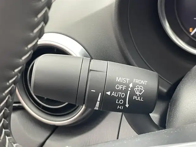 マツダ ロードスター ブラウン トップ 宮城県 2022(令4)年 0.1万km スノーフレイクホワイトパールマイカ 純正ナビ　/ブラウンレザーシート　/ＣＤ・ＤＶＤプレーヤー　/フルセグＴＶ　/スマートフォン連携　/Ｂｌｕｅｔｏｏｔｈ　/シートヒーター　/レーダークルーズコントロール/衝突被害軽減ブレーキ　/ＢＳＭ　/車線逸脱警報　/リアパーキングセンサー　/LEDヘッドライト/純正16インチAW/禁煙