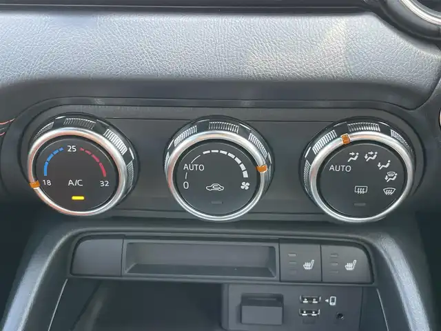 マツダ ロードスター ブラウン トップ 千葉県 2022(令4)年 0.1万km スノーフレイクホワイトパールマイカ 純正ナビ　/ブラウンレザーシート　/ＣＤ・ＤＶＤプレーヤー　/フルセグＴＶ　/スマートフォン連携　/Ｂｌｕｅｔｏｏｔｈ　/シートヒーター　/レーダークルーズコントロール/衝突被害軽減ブレーキ　/ＢＳＭ　/車線逸脱警報　/リアパーキングセンサー　/LEDヘッドライト/純正16インチAW/禁煙