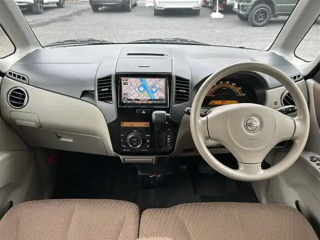 日産 ルークス G 東京都 2010(平22)年 4.6万km シルキーシルバーメタリック 純正ナビ/ ワンセグTV/CD/FM/AM/左側パワースライドドア/ETC2.0/ドライブレコーダー/プッシュスタート/スマートキー/電動格納ミラー/ヘッドライトレベライザー/フロアマット/ドアバイザー