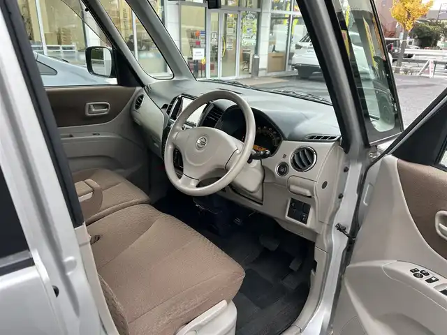 日産 ルークス G 東京都 2010(平22)年 4.6万km シルキーシルバーメタリック 純正ナビ/ ワンセグTV/CD/FM/AM/左側パワースライドドア/ETC2.0/ドライブレコーダー/プッシュスタート/スマートキー/電動格納ミラー/ヘッドライトレベライザー/フロアマット/ドアバイザー