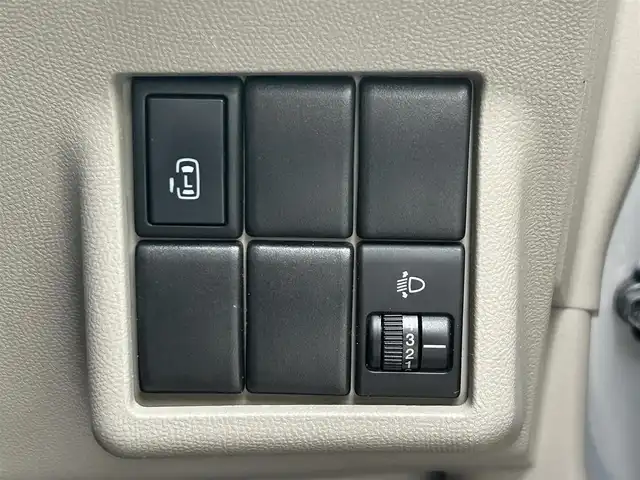 日産 ルークス G 東京都 2010(平22)年 4.6万km シルキーシルバーメタリック 純正ナビ/ ワンセグTV/CD/FM/AM/左側パワースライドドア/ETC2.0/ドライブレコーダー/プッシュスタート/スマートキー/電動格納ミラー/ヘッドライトレベライザー/フロアマット/ドアバイザー