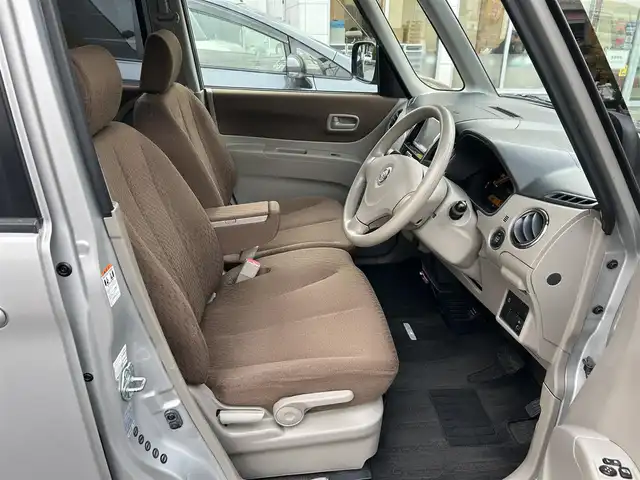 日産 ルークス G 東京都 2010(平22)年 4.6万km シルキーシルバーメタリック 純正ナビ/ ワンセグTV/CD/FM/AM/左側パワースライドドア/ETC2.0/ドライブレコーダー/プッシュスタート/スマートキー/電動格納ミラー/ヘッドライトレベライザー/フロアマット/ドアバイザー