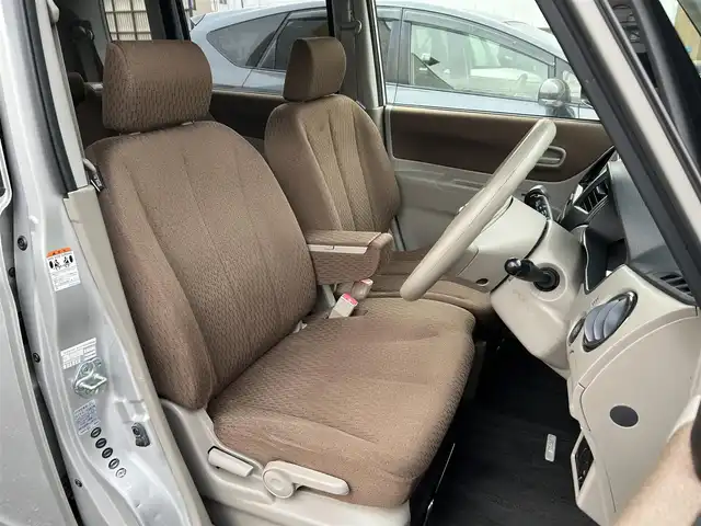 日産 ルークス G 東京都 2010(平22)年 4.6万km シルキーシルバーメタリック 純正ナビ/ ワンセグTV/CD/FM/AM/左側パワースライドドア/ETC2.0/ドライブレコーダー/プッシュスタート/スマートキー/電動格納ミラー/ヘッドライトレベライザー/フロアマット/ドアバイザー