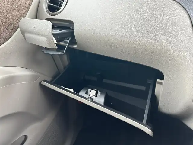 日産 ルークス G 東京都 2010(平22)年 4.6万km シルキーシルバーメタリック 純正ナビ/ ワンセグTV/CD/FM/AM/左側パワースライドドア/ETC2.0/ドライブレコーダー/プッシュスタート/スマートキー/電動格納ミラー/ヘッドライトレベライザー/フロアマット/ドアバイザー