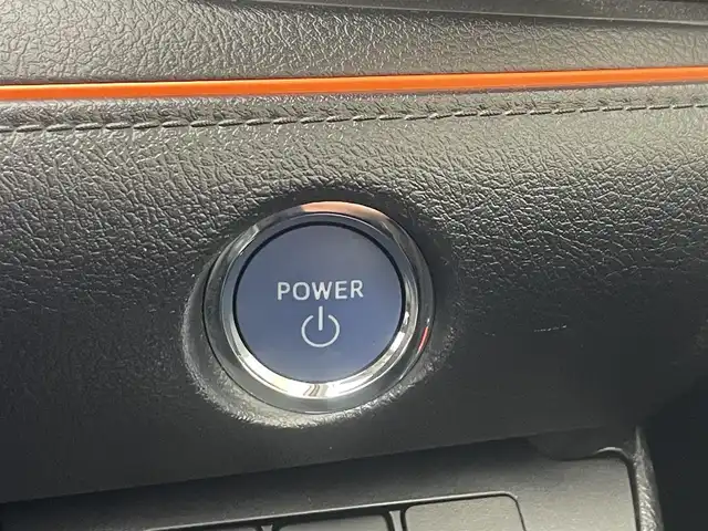 トヨタ シエンタ ハイブリッド G 滋賀県 2016(平28)年 6.8万km シルバーM 純正ナビ/バックカメラ/CD/DVD/SD/Bluetooth/フルセグTV/ETC/両側パワースライドドア/プッシュスタート/スマートキー/スペアキー/ドライブレコーダー/衝突軽減ブレーキ/クリアランスソナー/純正アルミホイール