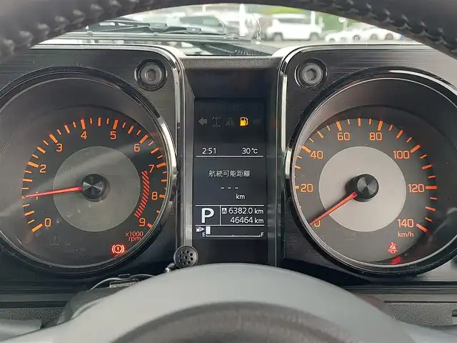 スズキ ジムニー XC 東京都 2020(令2)年 4.7万km ジャングルグリーン 純正ナビ〈パナソニック製CN-RZ866〉/・ミュージックサーバー/・Bluetooth/・フルセグTV/DVD/CD/ビルトインETC/ドライブレコーダー/純正シートカバー/純正16インチアルミホイール/LEDヘッドライト/スマートキー/スペアキー/衝突被害軽減ブレーキ