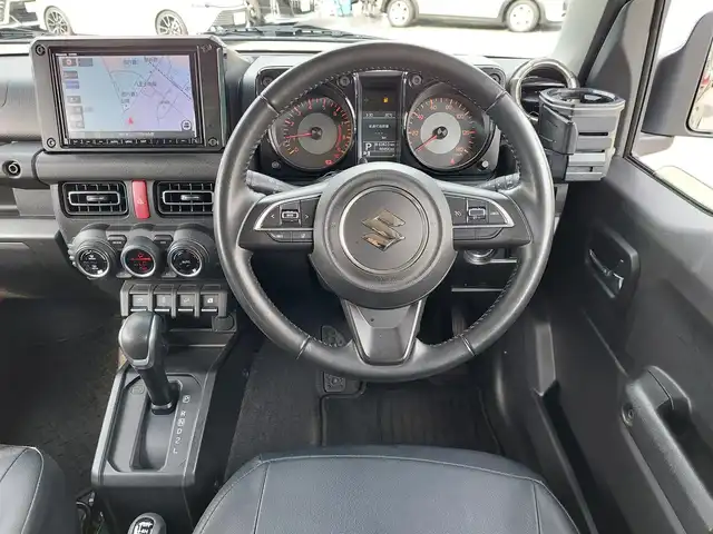 スズキ ジムニー XC 東京都 2020(令2)年 4.7万km ジャングルグリーン 純正ナビ〈パナソニック製CN-RZ866〉/・ミュージックサーバー/・Bluetooth/・フルセグTV/DVD/CD/ビルトインETC/ドライブレコーダー/純正シートカバー/純正16インチアルミホイール/LEDヘッドライト/スマートキー/スペアキー/衝突被害軽減ブレーキ