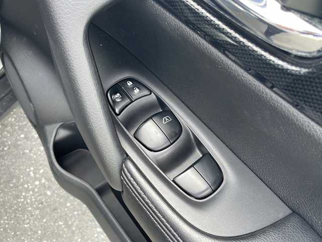 日産 エクストレイル 20X 岩手県 2015(平27)年 9.2万km ダークメタルグレー ナビ動作確認できず/純正SDナビ/AM/FM/CD/DVD/Bluetooth/フルセグTV/純正オーディオ/バックカメラ/ETC/横滑り防止装置/アイドリングストップ/シートヒーター/オートライト/LEDヘッドライト/フォグランプ/スマートキー/プッシュスタート/電動格納ミラー/純正17インチAW/純正フロアマット/ドアバイザー/保証書/取扱説明書