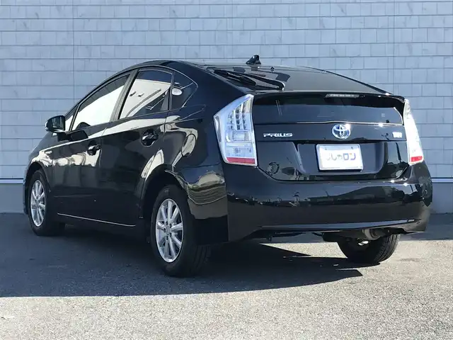 トヨタ プリウス S 栃木県 2011(平23)年 9.2万km ブラック 株)IDOMが運営する【じしゃロン小山店】の自社ローン専用車両になります。こちらは現金またはオートローンご利用時の価格です。自社ローンご希望の方は別途その旨お申付け下さい//禁煙車/純正フルセグナビ/（CD/DVD/AM/FMラジオ）/(Bluetooth)/スマートキー/プッシュスタート/バックカメラ/ＥＴＣ/ドライブレコーダー/コーナーセンサー/ステアリングリモコン/電動格納ドアミラー/パワーウインドウ/オートライト/防眩ミラー