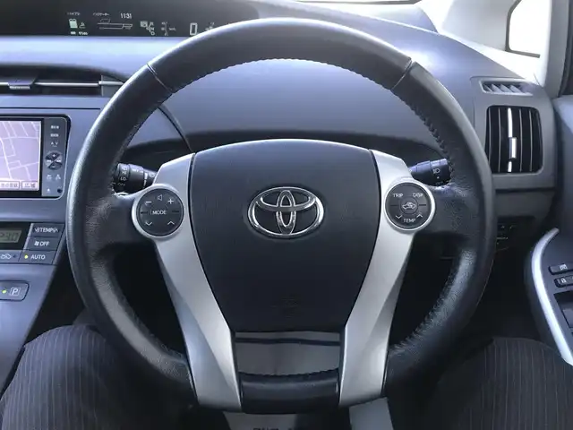 トヨタ プリウス S 栃木県 2011(平23)年 9.2万km ブラック 株)IDOMが運営する【じしゃロン小山店】の自社ローン専用車両になります。こちらは現金またはオートローンご利用時の価格です。自社ローンご希望の方は別途その旨お申付け下さい//禁煙車/純正フルセグナビ/（CD/DVD/AM/FMラジオ）/(Bluetooth)/スマートキー/プッシュスタート/バックカメラ/ＥＴＣ/ドライブレコーダー/コーナーセンサー/ステアリングリモコン/電動格納ドアミラー/パワーウインドウ/オートライト/防眩ミラー