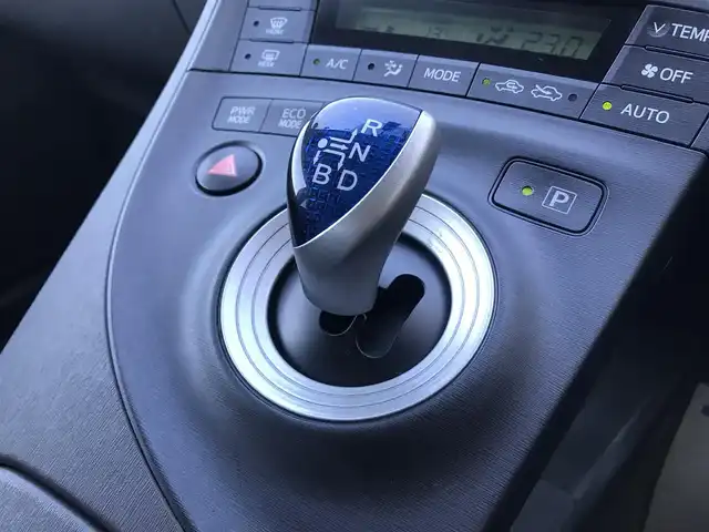 トヨタ プリウス S 栃木県 2011(平23)年 9.2万km ブラック 株)IDOMが運営する【じしゃロン小山店】の自社ローン専用車両になります。こちらは現金またはオートローンご利用時の価格です。自社ローンご希望の方は別途その旨お申付け下さい//禁煙車/純正フルセグナビ/（CD/DVD/AM/FMラジオ）/(Bluetooth)/スマートキー/プッシュスタート/バックカメラ/ＥＴＣ/ドライブレコーダー/コーナーセンサー/ステアリングリモコン/電動格納ドアミラー/パワーウインドウ/オートライト/防眩ミラー