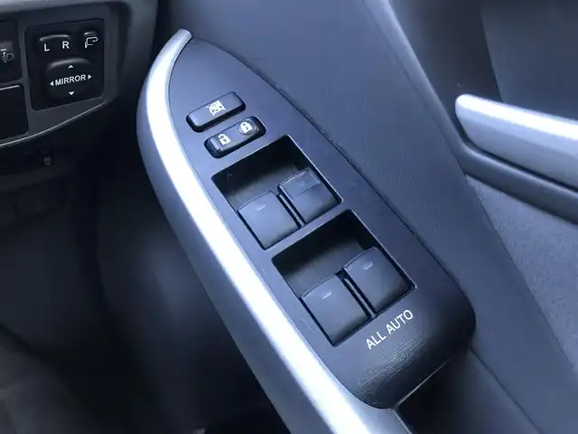 トヨタ プリウス S 栃木県 2011(平23)年 9.2万km ブラック 株)IDOMが運営する【じしゃロン小山店】の自社ローン専用車両になります。こちらは現金またはオートローンご利用時の価格です。自社ローンご希望の方は別途その旨お申付け下さい//禁煙車/純正フルセグナビ/（CD/DVD/AM/FMラジオ）/(Bluetooth)/スマートキー/プッシュスタート/バックカメラ/ＥＴＣ/ドライブレコーダー/コーナーセンサー/ステアリングリモコン/電動格納ドアミラー/パワーウインドウ/オートライト/防眩ミラー