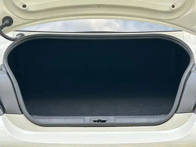トヨタ ＧＲ８６ RZ 愛媛県 2024(令6)年 1.8万km クリスタルホワイトパール 純正メモリナビ/CD/DVD/BT/DTV/バックカメラ/ETC/ナビ連動ドライブレコーダー/レーダークルーズコントロール/レーンキープアシストシステム/プリクラッシュセーフティ/革巻きステアリング/ステアリングスイッチ/LEDヘッドライト/オートライト/フォグランプ/ドライブモード/純正フロアマット/純正18インチアルミホイール/プッシュスタート/スマートキー