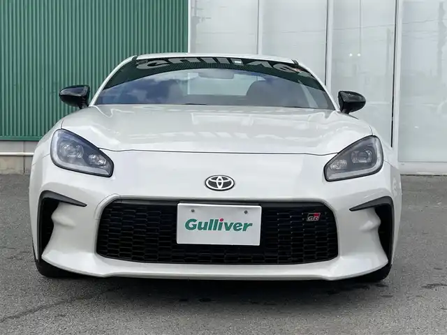 トヨタ ＧＲ８６ RZ 福岡県 2023(令5)年 3.5万km パール 社外ナビ(フルセグテレビ・CD・DVD・FM・AM・BT)/前席シートヒーター/クルーズコントロール/バックカメラ/ETC/プッシュスタート/純正フロアマット/スマートキー/レーンキープアシスト