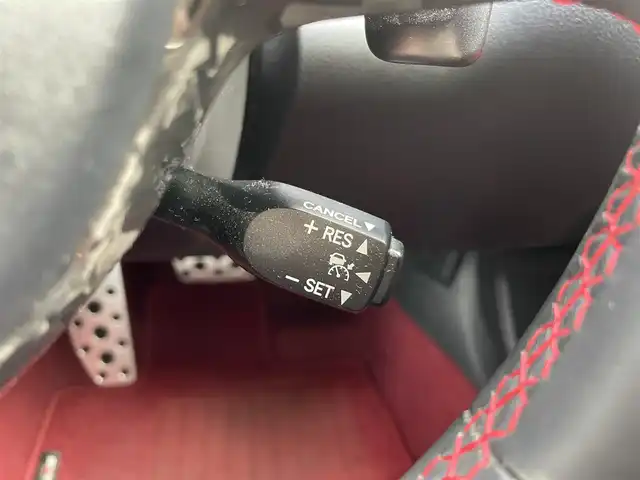 トヨタ ＧＲ８６ RZ 福岡県 2023(令5)年 3.5万km パール 社外ナビ(フルセグテレビ・CD・DVD・FM・AM・BT)/前席シートヒーター/クルーズコントロール/バックカメラ/ETC/プッシュスタート/純正フロアマット/スマートキー/レーンキープアシスト