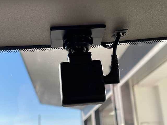 日産 エルグランド 250HWS S アーバンクロム 愛知県 2021(令3)年 2.5万km ピュアホワイトパール 純正ナビ/フリップダウンモニター/全方位カメラ/両側パワースライドドア/レーダークルーズコントロール/バックカメラ/電動リアゲート/コーナーセンサー/純正アルミホイール/ブラインドスポットモニター/LEDヘッドライト/リアオートエアコン/ドライブレコーダー/ステアリングスイッチ/スマートキー/プッシュスタート