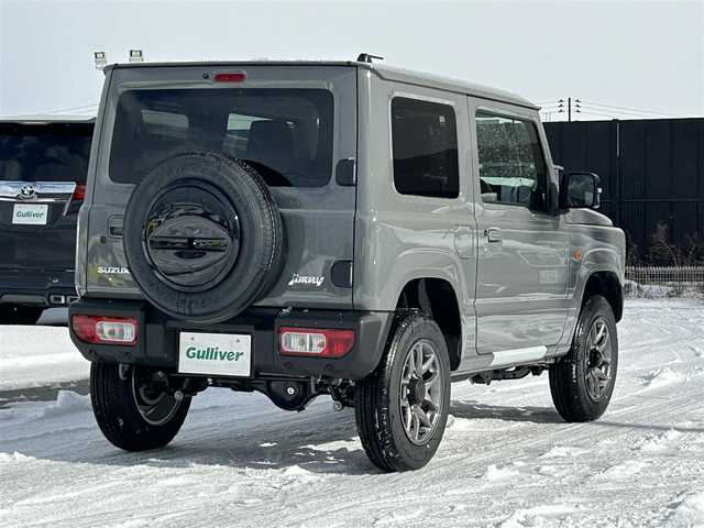 スズキ ジムニー XC 山形県 2024(令6)年 0.1万km未満 ミディアムグレー パートタイム4WD/デュアルセンサーブレーキサポート/クルーズコントロール/LEDオートヘッドライト/シートヒーター/純正16インチアルミホイール/アイドリングストップ/コーナーセンサー/ステアリングスイッチ/IC付ターボ/電動格納ウィンカーミラー/ミラーヒーター/フォグランプ/スマートキー×2