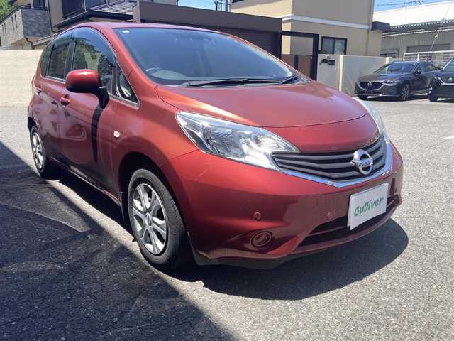 日産 ノート X DIG－S エマージェンシーB 千葉県 2014(平26)年 3.9万km ラディアントレッド 純正ナビ(AM/FM/CD/DVD/BT/AUX/フルセグ/SD)/アラウンドビューモニター/ETC/前後ドラレコ(DRV-220D)/スマートキー/コーナーセンサー/純正マット/バイザー