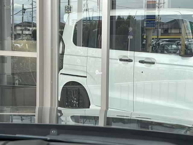 マツダ ＣＸ－８ 25S プロアクティブ 静岡県 2018(平30)年 2.8万km チタニウムフラッシュマイカ 純正SDナビ/・フルセグＴＶ/・Bluetooth/・USB/・AM/・FM/主要装備/・衝突軽減/・レーンキープ/・追従クルコン/・コーナーセンサー前後/・全方位カメラ/・BSM/・ETC/・パワーバックドア/・パワーシートD席/・シートヒーターD/N席/・ルーフレール/・MTモード付/・LEDヘッドライト/・オートハイビーム/・電動パーキングブレーキ/・オートホールド/・純正フロアマット/・純正アルミホイール