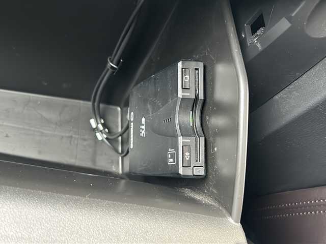 マツダ ＣＸ－８ 25S プロアクティブ 静岡県 2018(平30)年 2.8万km チタニウムフラッシュマイカ 純正SDナビ/・フルセグＴＶ/・Bluetooth/・USB/・AM/・FM/主要装備/・衝突軽減/・レーンキープ/・追従クルコン/・コーナーセンサー前後/・全方位カメラ/・BSM/・ETC/・パワーバックドア/・パワーシートD席/・シートヒーターD/N席/・ルーフレール/・MTモード付/・LEDヘッドライト/・オートハイビーム/・電動パーキングブレーキ/・オートホールド/・純正フロアマット/・純正アルミホイール