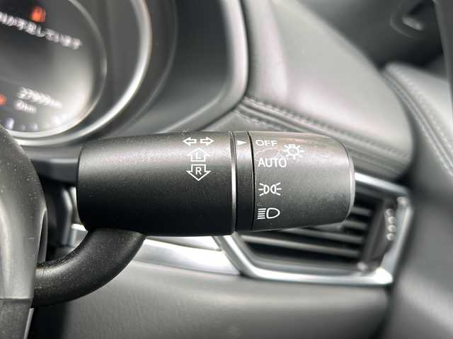 マツダ ＣＸ－８ 25S プロアクティブ 静岡県 2018(平30)年 2.8万km チタニウムフラッシュマイカ 純正SDナビ/・フルセグＴＶ/・Bluetooth/・USB/・AM/・FM/主要装備/・衝突軽減/・レーンキープ/・追従クルコン/・コーナーセンサー前後/・全方位カメラ/・BSM/・ETC/・パワーバックドア/・パワーシートD席/・シートヒーターD/N席/・ルーフレール/・MTモード付/・LEDヘッドライト/・オートハイビーム/・電動パーキングブレーキ/・オートホールド/・純正フロアマット/・純正アルミホイール