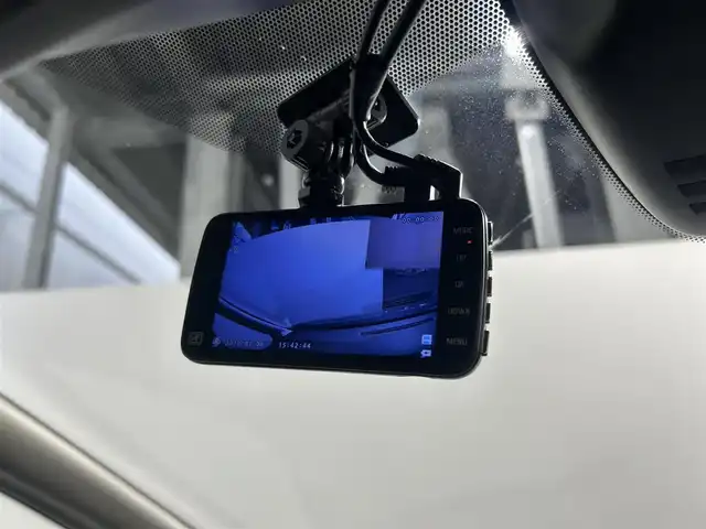 日産 セレナ ハイウェイスターVセレクションⅡ 大阪府 2019(平31)年 6.7万km ダイヤモンドブラック プロパイロット　デジタルインナーミラー　アルパインナビ　後席モニター　全方位カメラ　パークアシスト　両側パワスラ　ＥＴＣ　ドラレコ　クリアランスソナー　ＬＥＤヘッドライト　アイドリングストップ　禁煙車