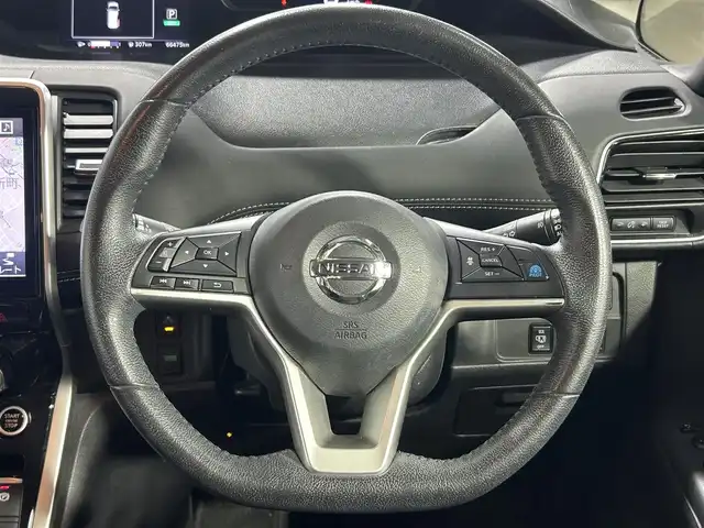 日産 セレナ ハイウェイスターVセレクションⅡ 大阪府 2019(平31)年 6.7万km ダイヤモンドブラック プロパイロット　デジタルインナーミラー　アルパインナビ　後席モニター　全方位カメラ　パークアシスト　両側パワスラ　ＥＴＣ　ドラレコ　クリアランスソナー　ＬＥＤヘッドライト　アイドリングストップ　禁煙車