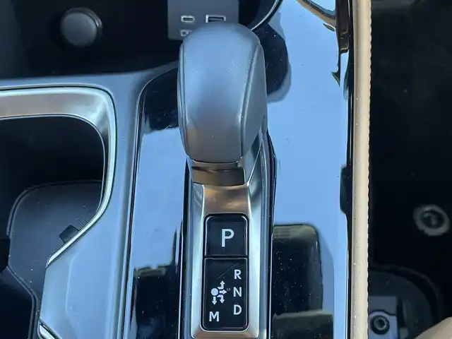 レクサス ＮＸ 250 バージョンL 大阪府 2023(令5)年 1.7万km グラファイトブラックガラスフレーク サンルーフ/全方位カメラ/14インチディスプレイオーディオプラス/・フルセグTV/BT/AppleCarPlay/AndroidAuto/Lexus Safety System /・レーンディパーチャーアラート/・レーントレーシングアシスト/・レーダークルーズコントロール/・ロードサインアシスト/・発進遅れ告知機能/・プロアクティブドライビングアシスト/本革シート/・前席シートベンチレーション＋シートヒーター/・後席シートヒーター/ビルトインETC2.0/ドライブレコーダー/AC100V/100W/ハンズフリーパワーバックドア/スマートキー×3