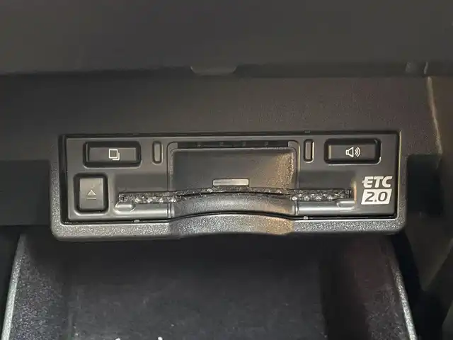 レクサス ＮＸ 250 バージョンL 大阪府 2023(令5)年 1.7万km グラファイトブラックガラスフレーク サンルーフ/全方位カメラ/14インチディスプレイオーディオプラス/・フルセグTV/BT/AppleCarPlay/AndroidAuto/Lexus Safety System /・レーンディパーチャーアラート/・レーントレーシングアシスト/・レーダークルーズコントロール/・ロードサインアシスト/・発進遅れ告知機能/・プロアクティブドライビングアシスト/本革シート/・前席シートベンチレーション＋シートヒーター/・後席シートヒーター/ビルトインETC2.0/ドライブレコーダー/AC100V/100W/ハンズフリーパワーバックドア/スマートキー×3