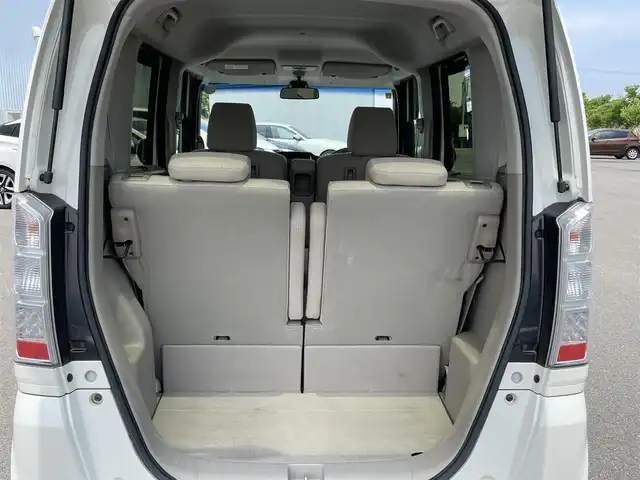 ホンダ Ｎ ＢＯＸ G Lパッケージ 愛媛県 2016(平28)年 5.8万km プレミアムホワイトパールⅡ 純正ナビ/ビルトインETC/アイドリングストップ/Bカメラ/片側パワースライドドア/ドアバイザー/衝突軽減/純正フロアマット/純正14AW/ABS/横滑り防止装置/スマートキー/スペアキー/プッシュスタート