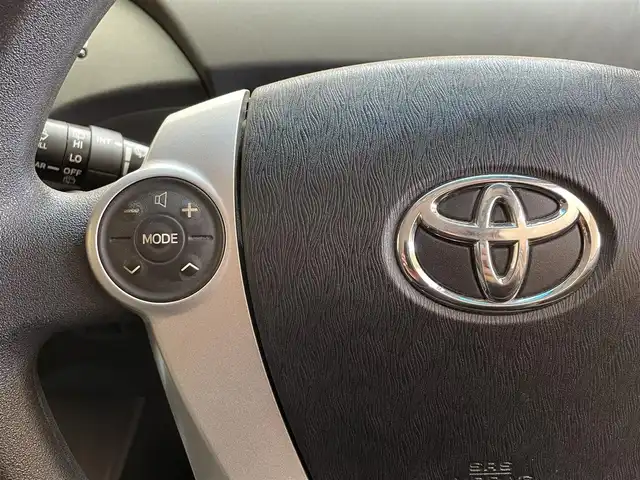 トヨタ プリウス S ツーリングセレクション 岩手県 2011(平23)年 15.6万km ブラック BBS鍛造アルミホイール/社外スプリング/ETC/純正ナビ/フルセグTV/スペアキー/Bluetooth接続/AUX入力/アイドリングストップ/オートライト/LEDヘッドランプ/LEDフォグランプ/横滑り防止装置/オートエアコン/ステアリングスイッチ/ヘッドライトウォッシャー/純正フロアマット