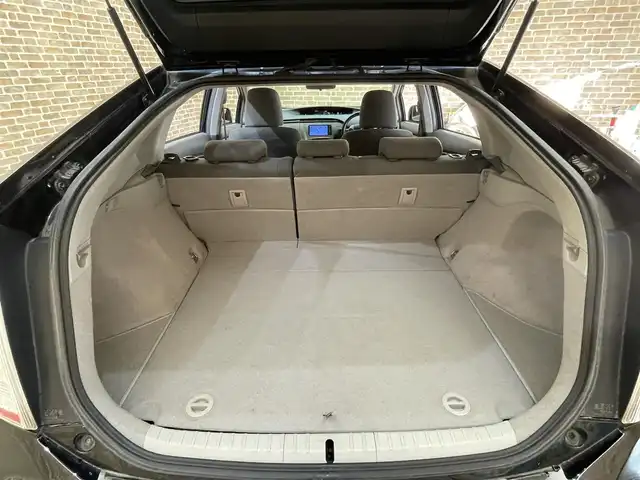 トヨタ プリウス S ツーリングセレクション 岩手県 2011(平23)年 15.6万km ブラック BBS鍛造アルミホイール/社外スプリング/ETC/純正ナビ/フルセグTV/スペアキー/Bluetooth接続/AUX入力/アイドリングストップ/オートライト/LEDヘッドランプ/LEDフォグランプ/横滑り防止装置/オートエアコン/ステアリングスイッチ/ヘッドライトウォッシャー/純正フロアマット