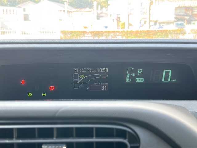 トヨタ アクア S 兵庫県 2013(平25)年 9.4万km ライムホワイトパールクリスタルシャイン 社外ナビ/CD/DVD/Bluetooth/フルセグTV/バックカメラ/OP/・スマートエントリーパッケージ/スマートエントリー/スタートシステムイモビライザー/オートライト/・ツーリングパッケージ/純正16インチAW/大型リアスポイラー/専用サスペンション/・LEDヘッドランプパッケージ/ブラック加飾付LEDヘッドランプ/ヘッドランプクリーナー/フロントフォグランプ/-/ETC/現状オールシーズンタイヤ装着/保証書/取説/スペアキー1本