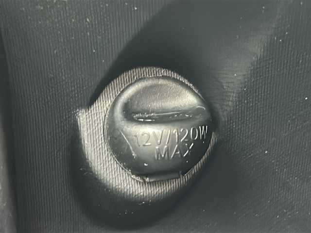 トヨタ アクア S 兵庫県 2013(平25)年 9.4万km ライムホワイトパールクリスタルシャイン 社外ナビ/CD/DVD/Bluetooth/フルセグTV/バックカメラ/OP/・スマートエントリーパッケージ/スマートエントリー/スタートシステムイモビライザー/オートライト/・ツーリングパッケージ/純正16インチAW/大型リアスポイラー/専用サスペンション/・LEDヘッドランプパッケージ/ブラック加飾付LEDヘッドランプ/ヘッドランプクリーナー/フロントフォグランプ/-/ETC/現状オールシーズンタイヤ装着/保証書/取説/スペアキー1本