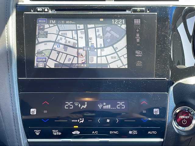 ホンダ シャトル ハイブリッド Z スタイルエディション 青森県 2016(平28)年 9.4万km ミッドナイトブルービームM 4WD/純正ナビ・フルセグTV/CD・DVD・Bluetooth/バックカメラ/合皮コンビシート/前席シートヒーター/あんしんパッケージ/衝突軽減ブレーキ/クルーズコントロール/パドルシフト/前方ドライブレコーダー/ビルトインETC/純正フロアマット/LEDヘッドライト/フォグランプ/純正16インチアルミ/スマートキー/プッシュスタート